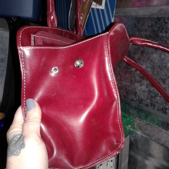 prada bag - Picture 3 of 8